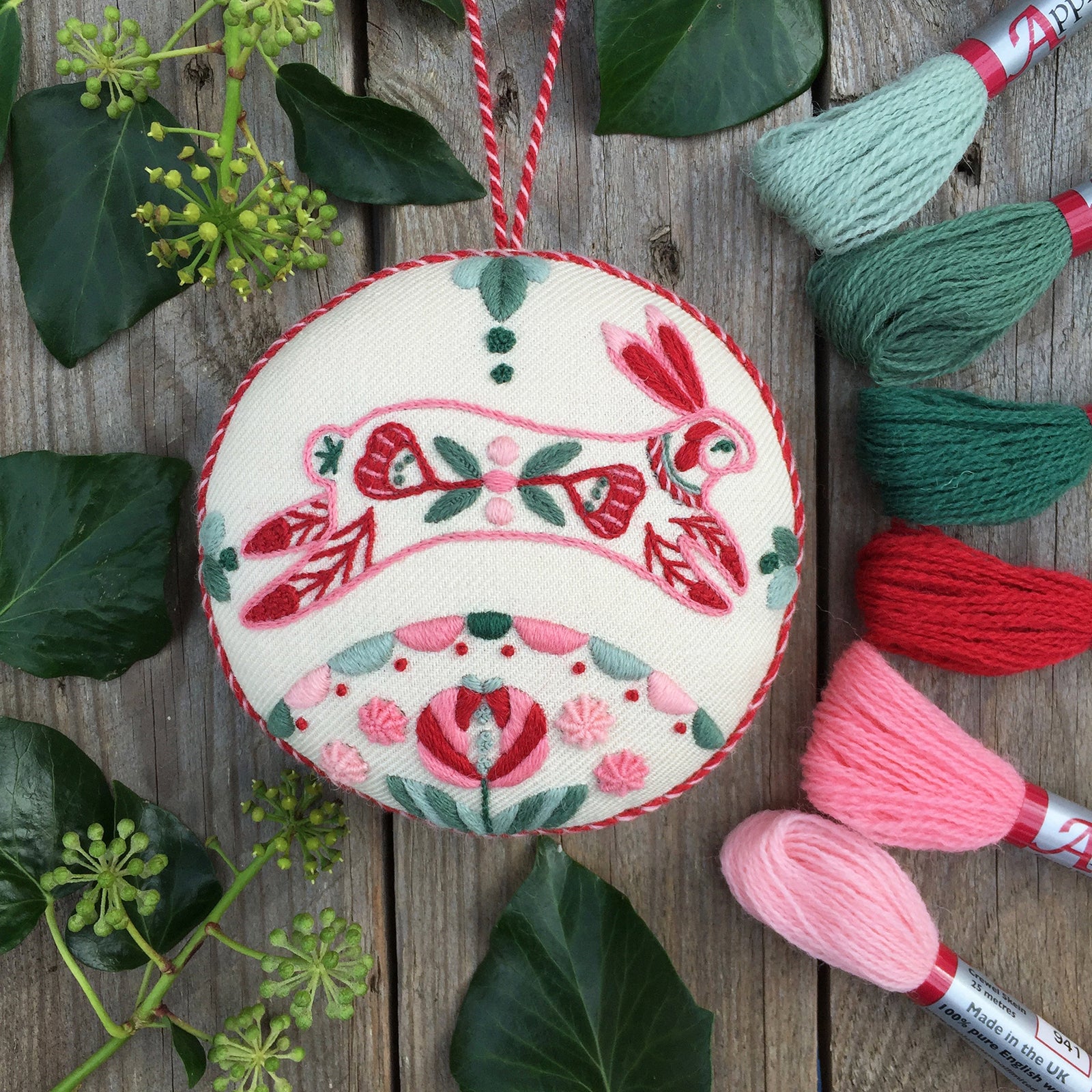 Nos Tutoriels Gratuits de Broderie et DIY - Chat dans l'aiguille Nos Tutoriels Gratuits de Broderie et DIY - Chat dans l'aiguille